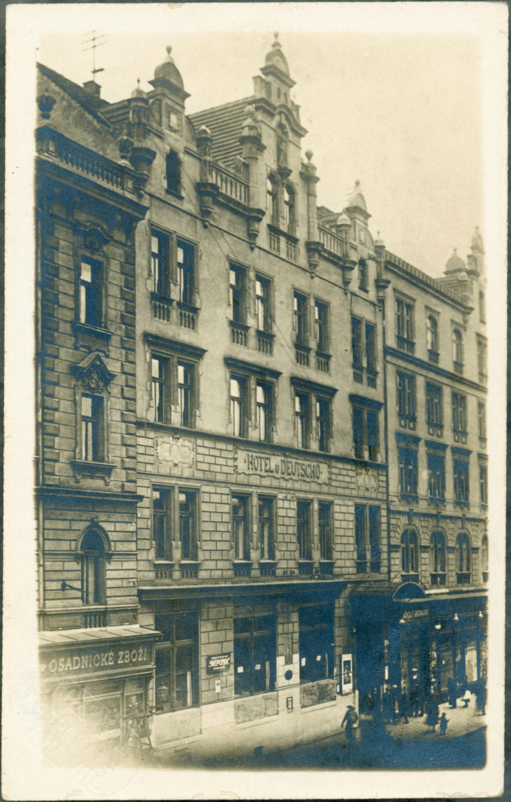 Hotel U Deutschů kolem roku 1925, zdroj: Muzeum Prahy